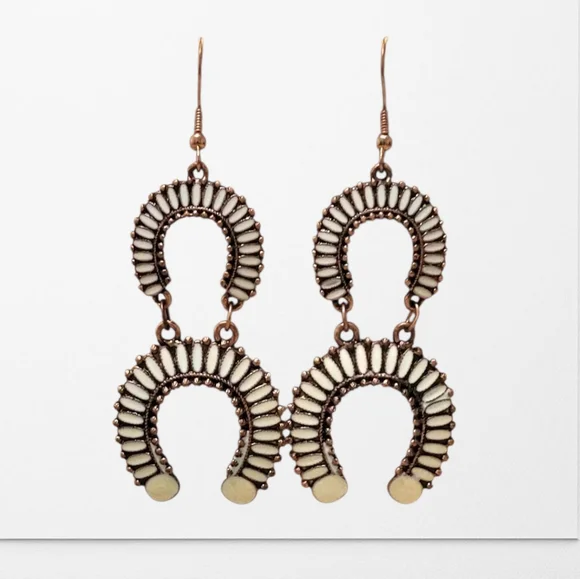 Western Cream And Copper Squash Blossom Earrings New - Picture 3 of 3